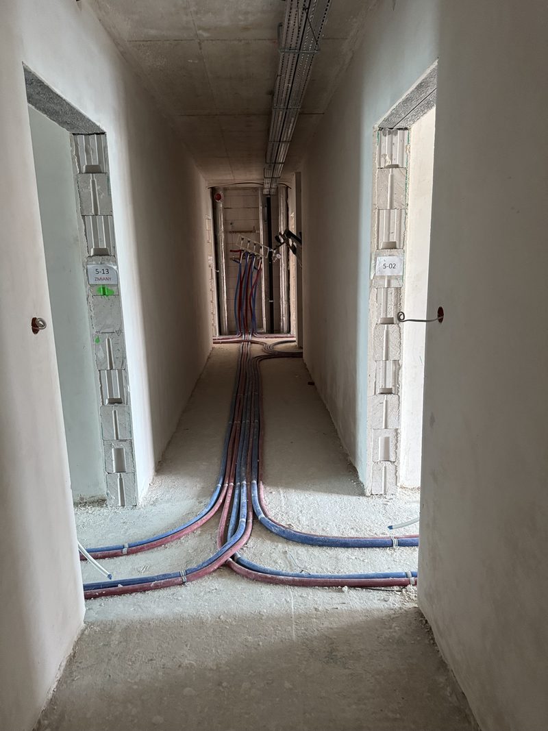Rozprowadzenie instalacji wodnej i c.o. w nowym budynku — HYDRO-GER Łódź