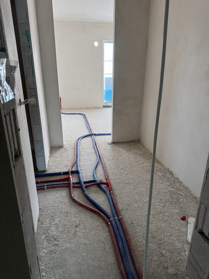Rozprowadzenie instalacji do poszczególnych pomieszczeń — HYDRO-GER Łódź